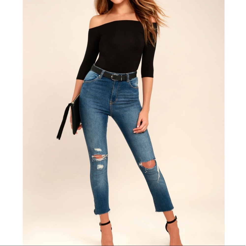 Off-the-shoulder black top